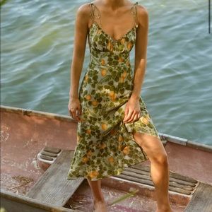 Reformation Embry Dupe